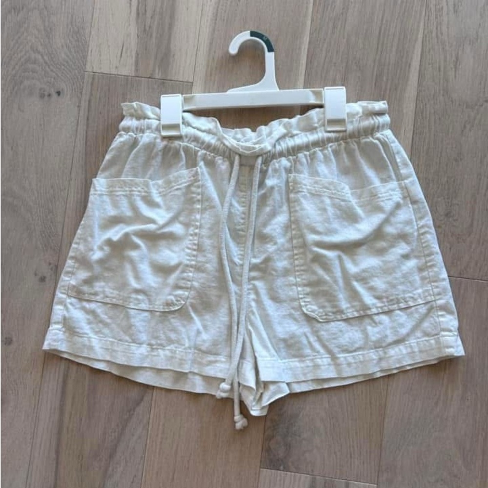 Universal Thread Linen Shorts
